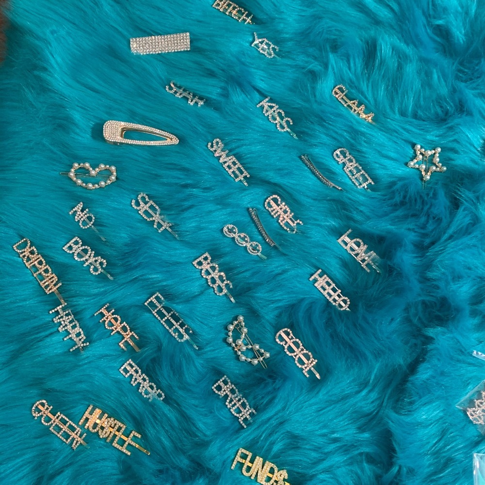LADIES!!! Get your hair pins today!
